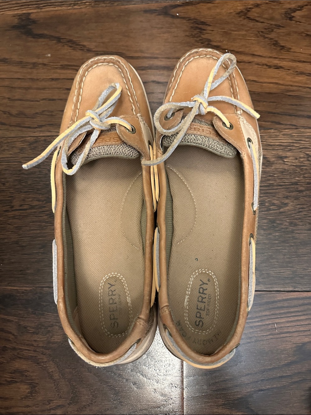 Sperry Women's Tan Leather Moccasin Boat Shoes